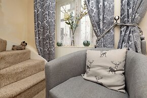 Dolls Cottage