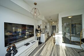 The Pantages Suite