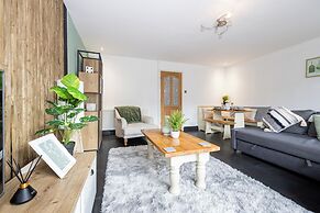 Relaxing 4BR Near City Centre