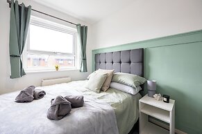 Relaxing 4BR Near City Centre