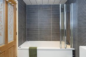 Relaxing 4BR Near City Centre
