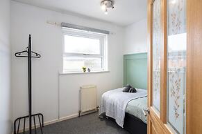 Relaxing 4BR Near City Centre
