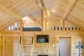 Fall River Cabin Retreat: On-site Fly Fishing!