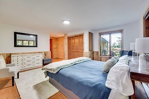Dock + Kayaks: Annabessacook Lake Retreat!
