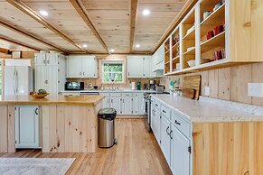 Dock + Kayaks: Annabessacook Lake Retreat!