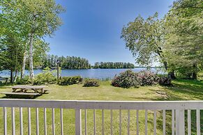 Dock + Kayaks: Annabessacook Lake Retreat!