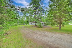 Updated Cabin w/ 2 Suites, Fire Pit & Forest Views