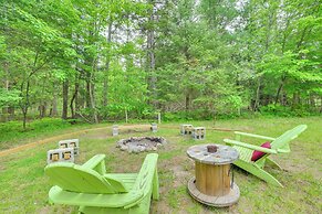 Updated Cabin w/ 2 Suites, Fire Pit & Forest Views