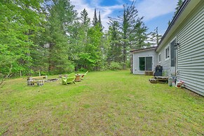 Updated Cabin w/ 2 Suites, Fire Pit & Forest Views