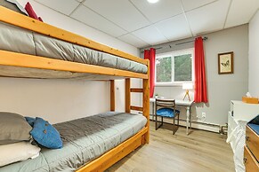 Updated Cabin w/ 2 Suites, Fire Pit & Forest Views