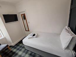 The Grapes Hotel