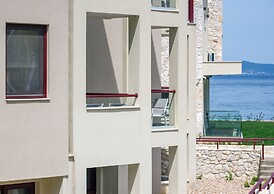 Elpiniki Luxury Rooms