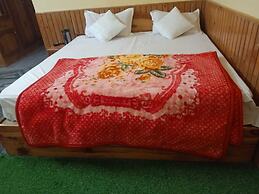 Varindavan Hotel & Restaurant