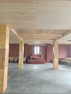 Varindavan Hotel & Restaurant