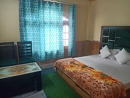 Varindavan Hotel & Restaurant