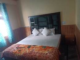 Varindavan Hotel & Restaurant