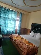 Varindavan Hotel & Restaurant