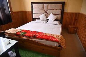 Varindavan Hotel & Restaurant