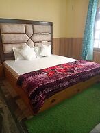 Varindavan Hotel & Restaurant