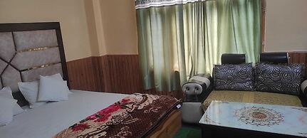 Varindavan Hotel & Restaurant