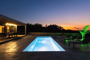 Moirai Pavilions Luxury Villas