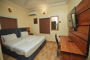 Masters Class Hotel