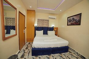 Masters Class Hotel