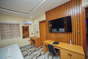 Masters Class Hotel
