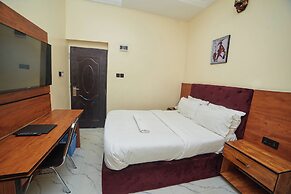 Masters Class Hotel