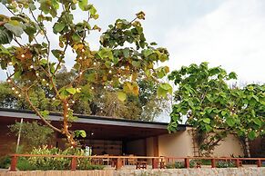 Va Riverside Retreat