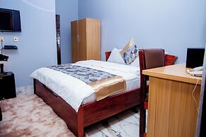Unicymos Hotel