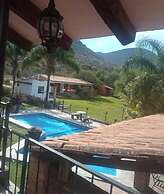 Los Pocitos Cabañas y Hotel