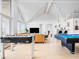 5 Star Holiday Home in Bogense
