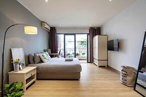 B-HOMEAWAY LUXURY