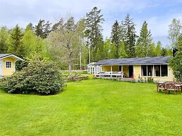 Cozy Summer Retreat in Graddo