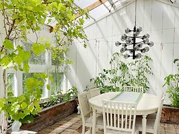 Cozy Summer Retreat in Graddo