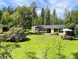 Cozy Summer Retreat in Graddo