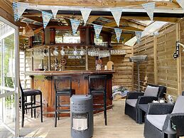Cozy Summer Retreat in Graddo