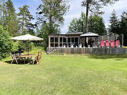 Cozy Summer Retreat in Graddo