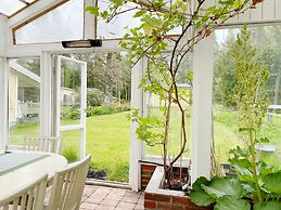 Cozy Summer Retreat in Graddo