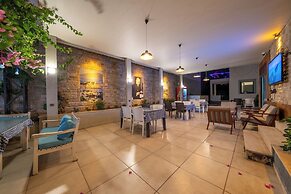 Tuna Butik Otel