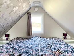 Charming Garden Cottage in Levide