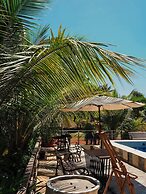 DD Villa & Serenity Cottages
