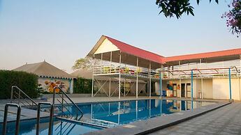 Joy Villa & Resort