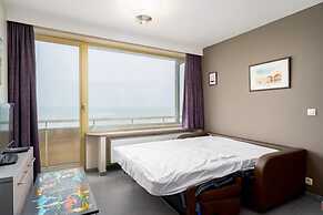 Modern Apartment in Coastal Location