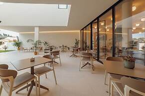 ABC HOTEL PORTO - CAMPANHÃ