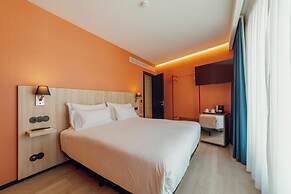 ABC HOTEL PORTO - CAMPANHÃ