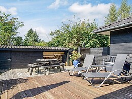 4 Star Holiday Home in