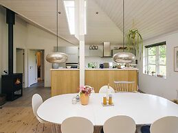 4 Star Holiday Home in