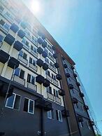 2-bedroom Elegant Condo With Sunrise & Mountain View